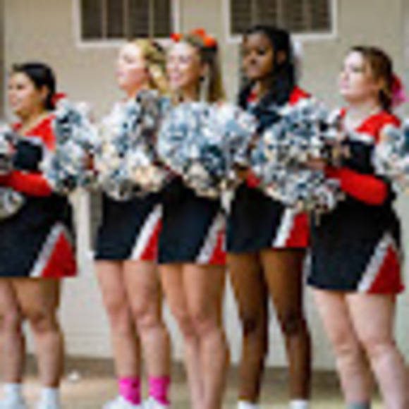 Meet your Posher, Danielle - Picture 1 of 1